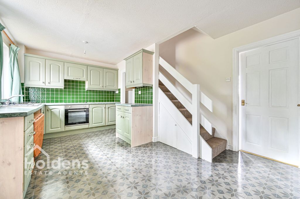 Property photo 2 of 17