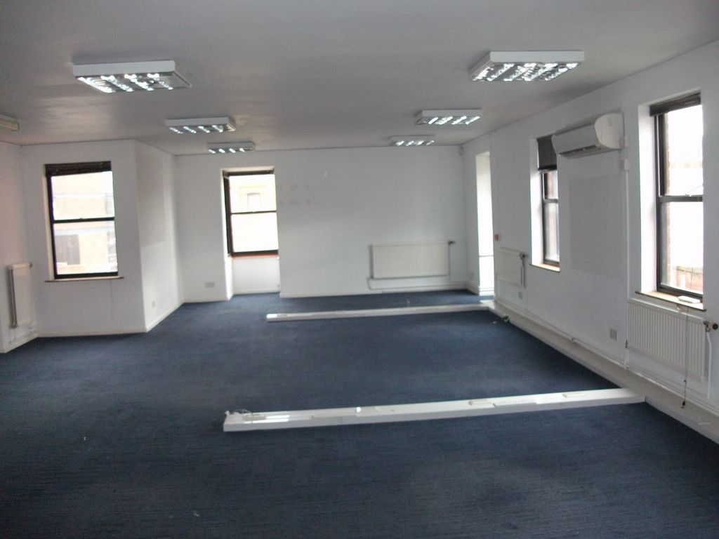 Property photo 1 of 4