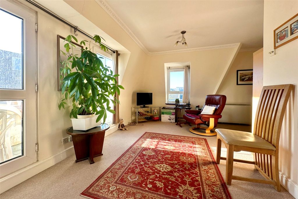 Property photo 2 of 10 Picture No. 03