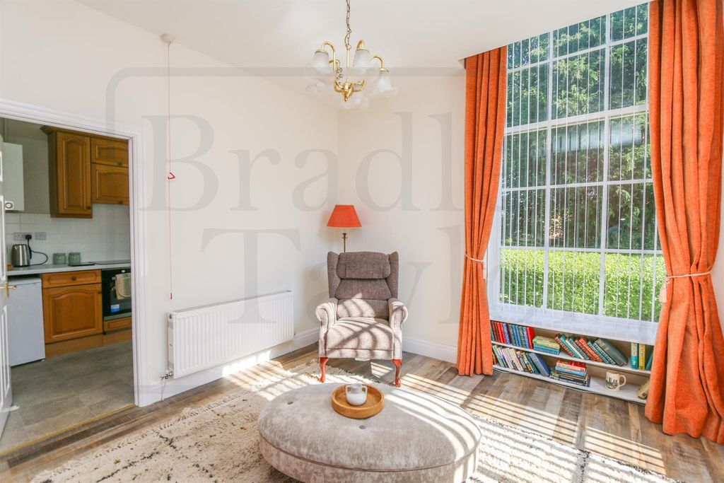 Property photo 3 of 17 Img_9281.Jpg