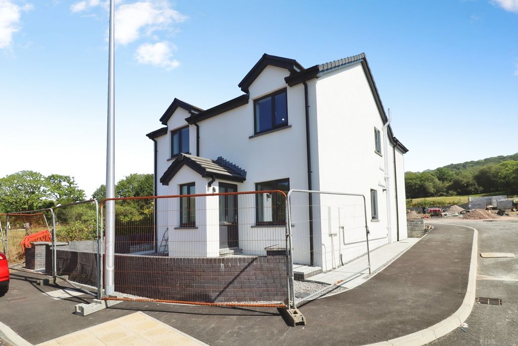 Property photo 1 of 20 Pbox-Img.Jpg