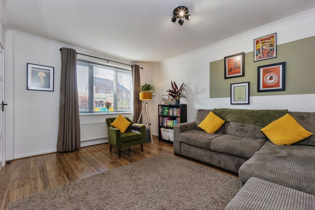 Property photo 2 of 20 Pbox-Img.Jpg