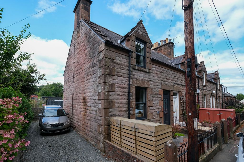Property photo 1 of 21
