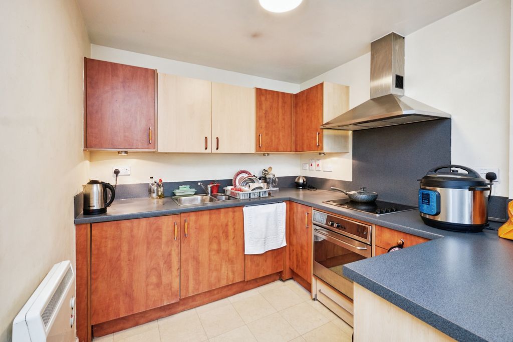 Property photo 2 of 15 Kitchen