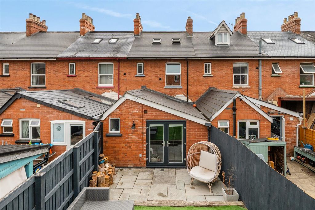 Property photo 1 of 13 1