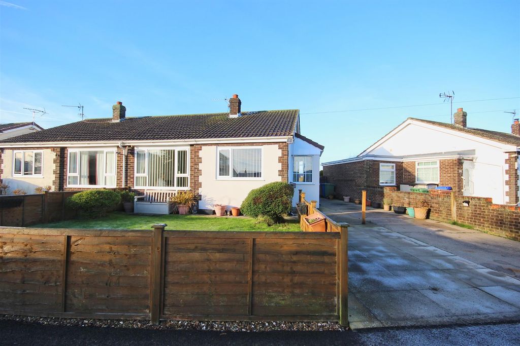 Property photo 1 of 9 Accommodation