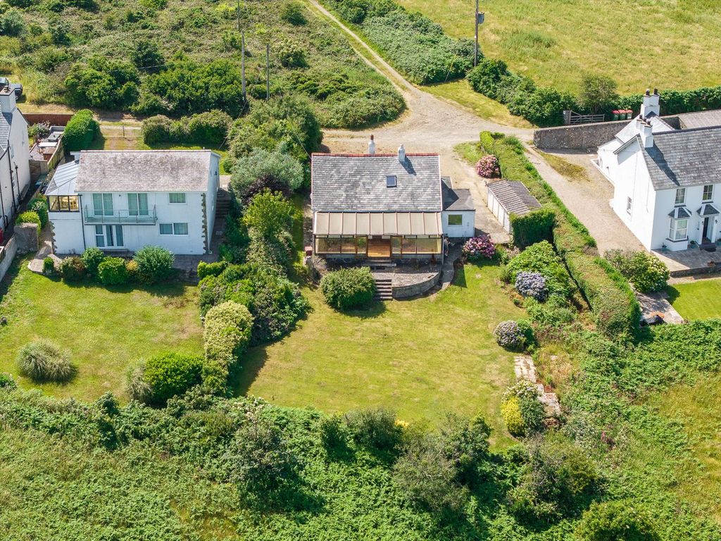 Property photo 3 of 14