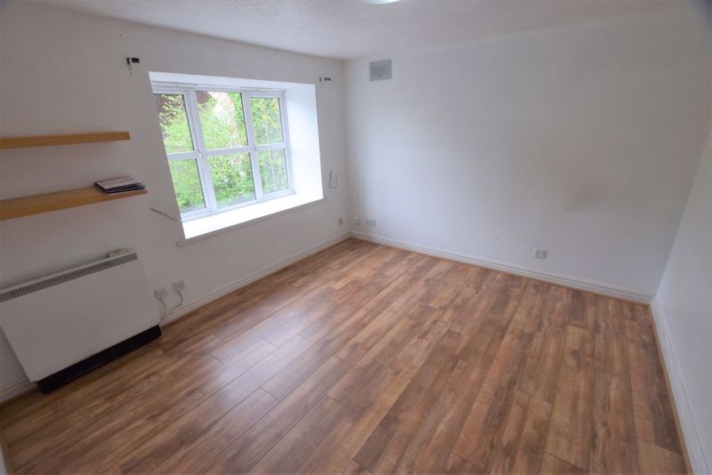 Property photo 2 of 9 Living Room