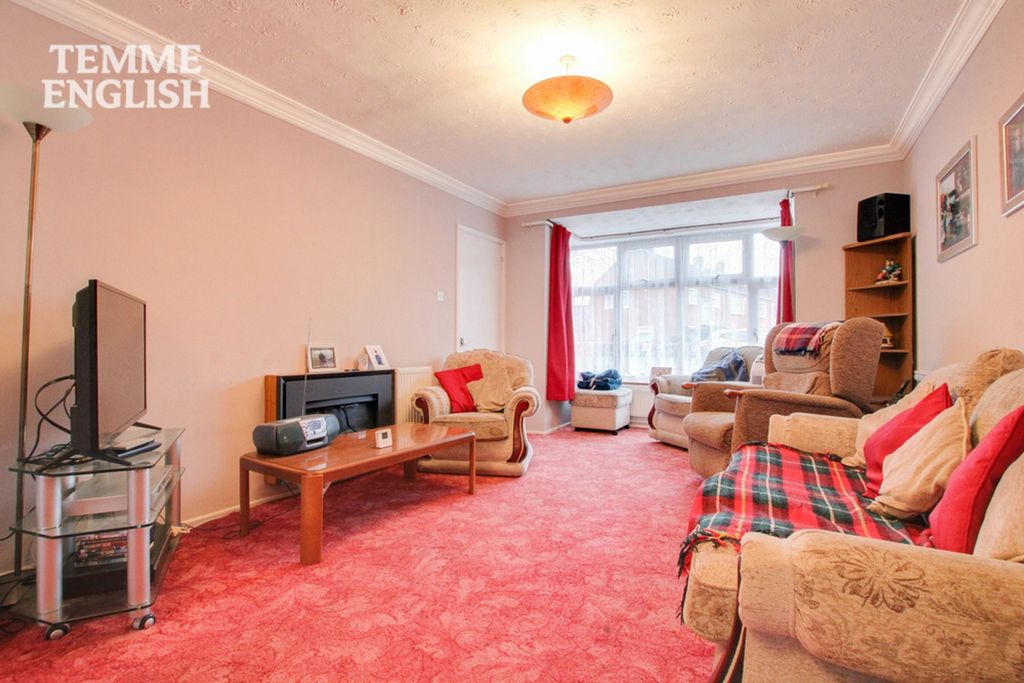 Property photo 2 of 24