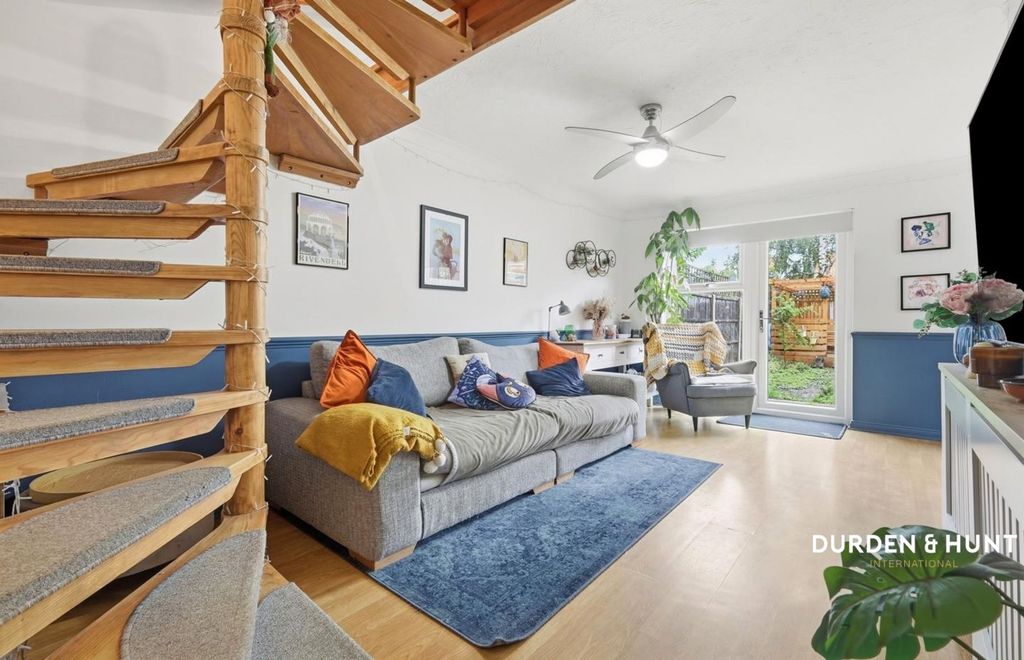 Property photo 3 of 18