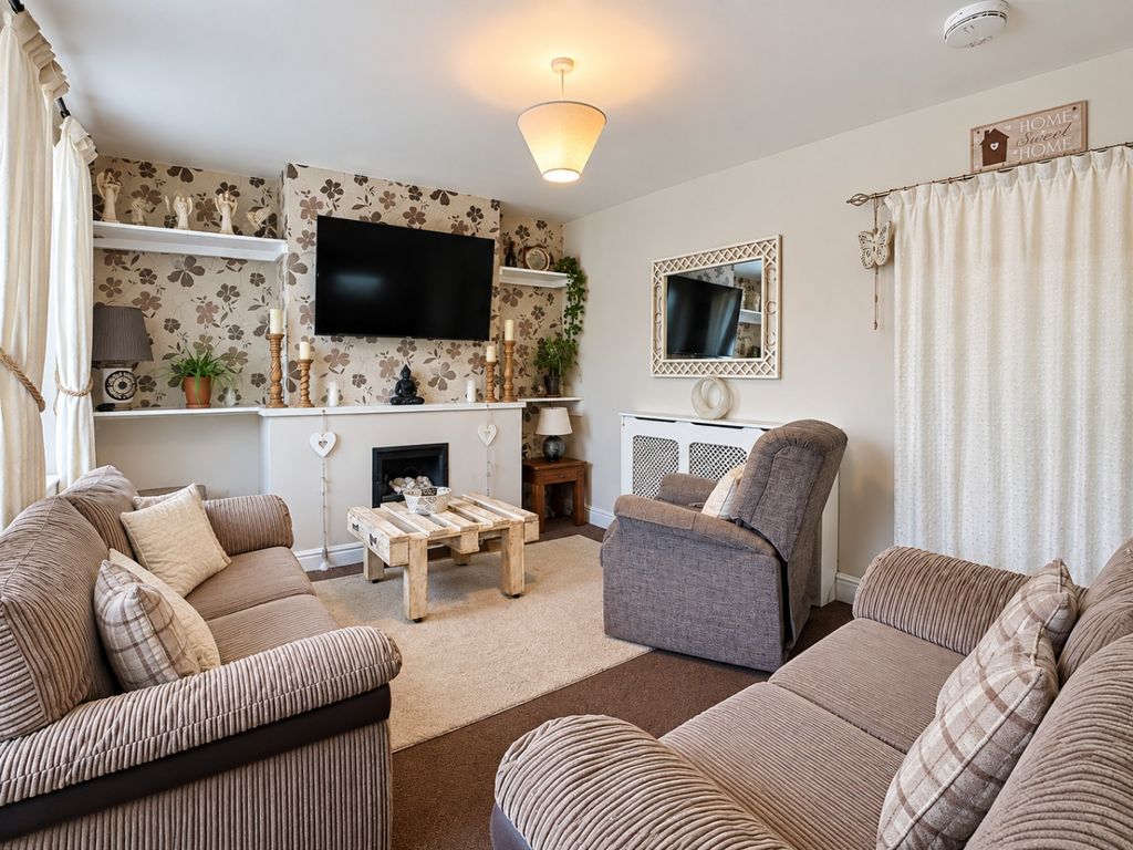 Property photo 2 of 17 4463503