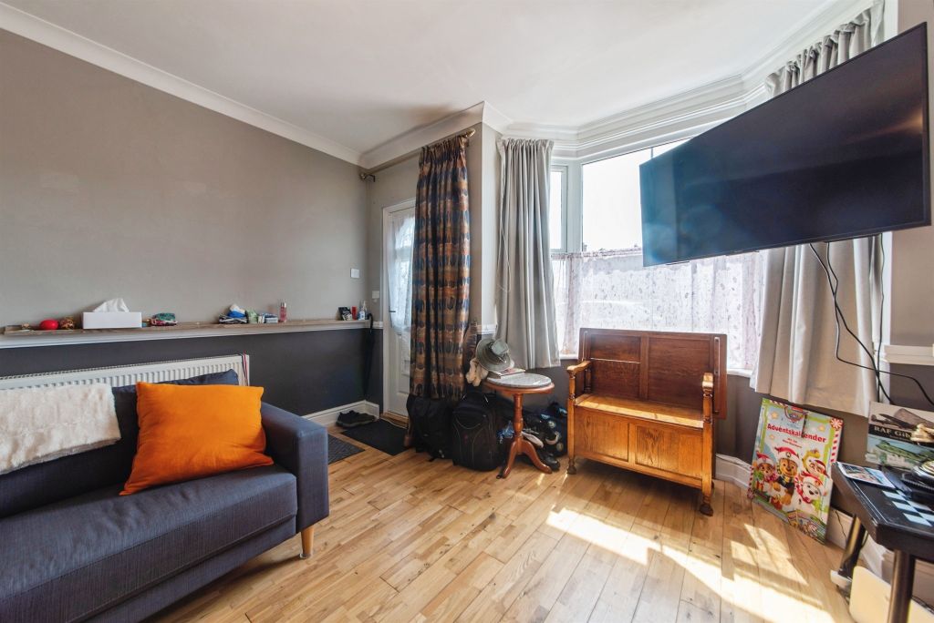 Property photo 2 of 18