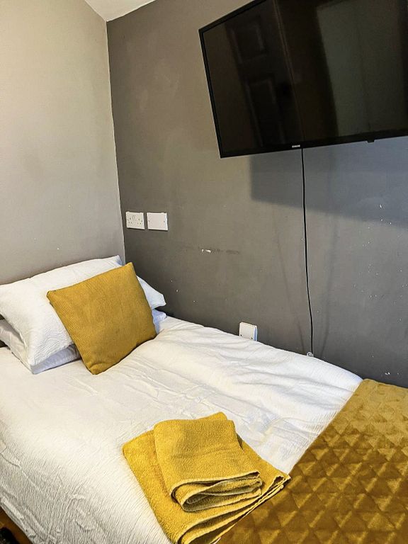 Property photo 3 of 7 Gallery