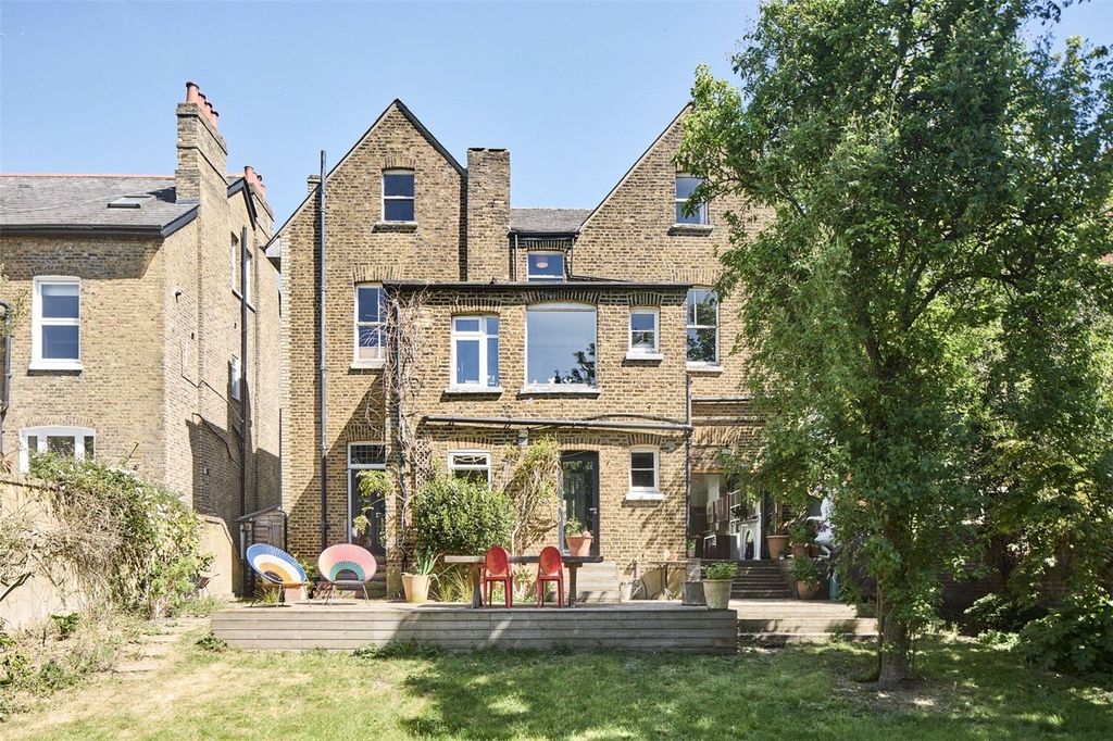 Property photo 2 of 44 Picture No. 64