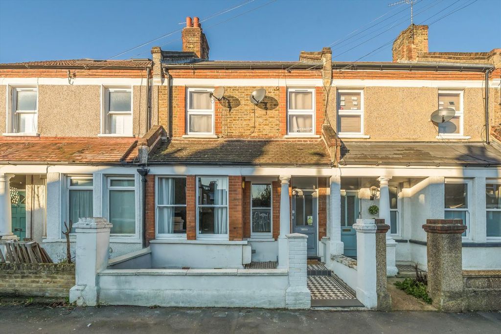 Property photo 1 of 6