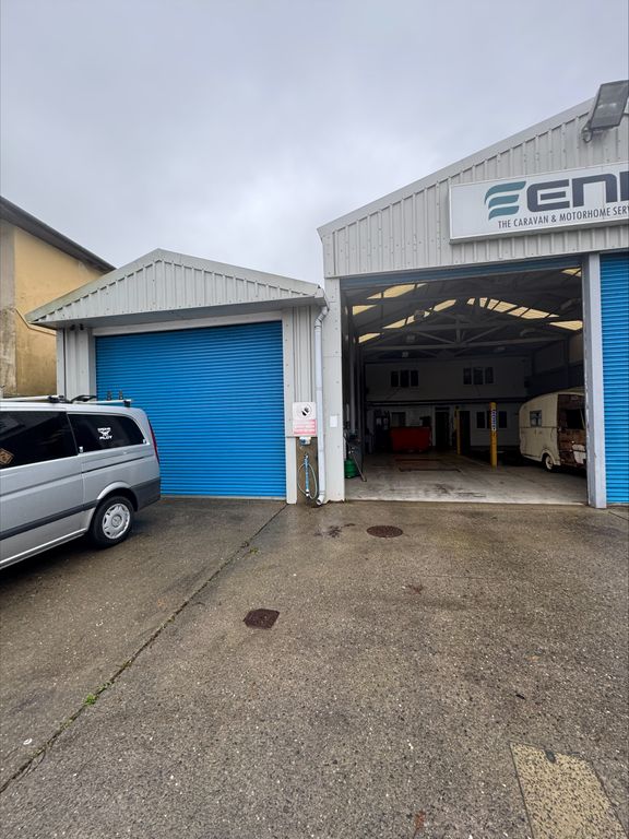 Property photo 1 of 6