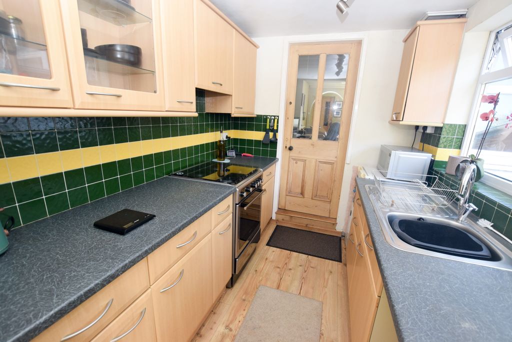 Property photo 3 of 16