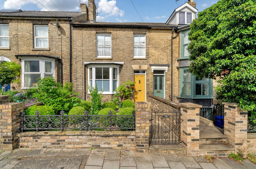 Property photo 1 of 17 1293685-1-6838315E2F58A