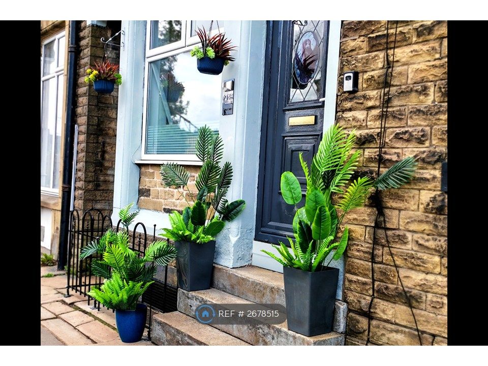 Property photo 1 of 15 Shay Lane, Holmfied, Hx2