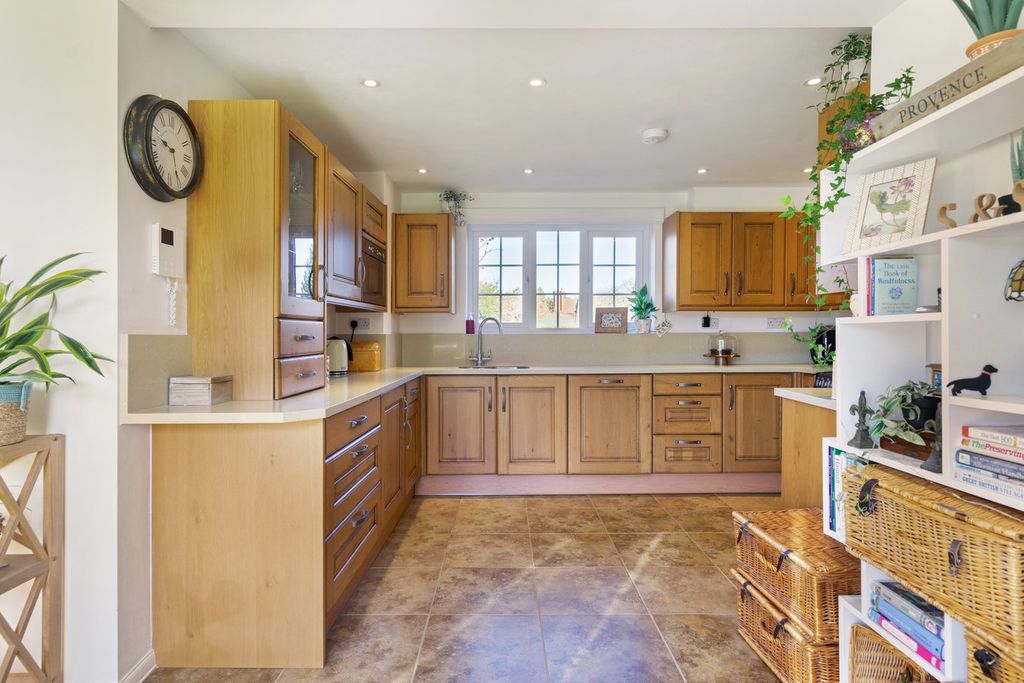 Additional image 7 of 4 bed detached house for saleLewes Road, East Grinstead RH19