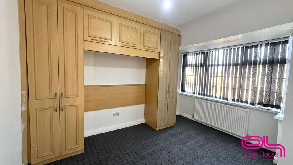 Property photo 1 of 12 Add A Subheading - 2026-01-15T074839.137.Png