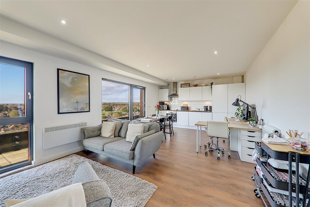 Property photo 2 of 22 Img_5812-Img_5814.Jpg