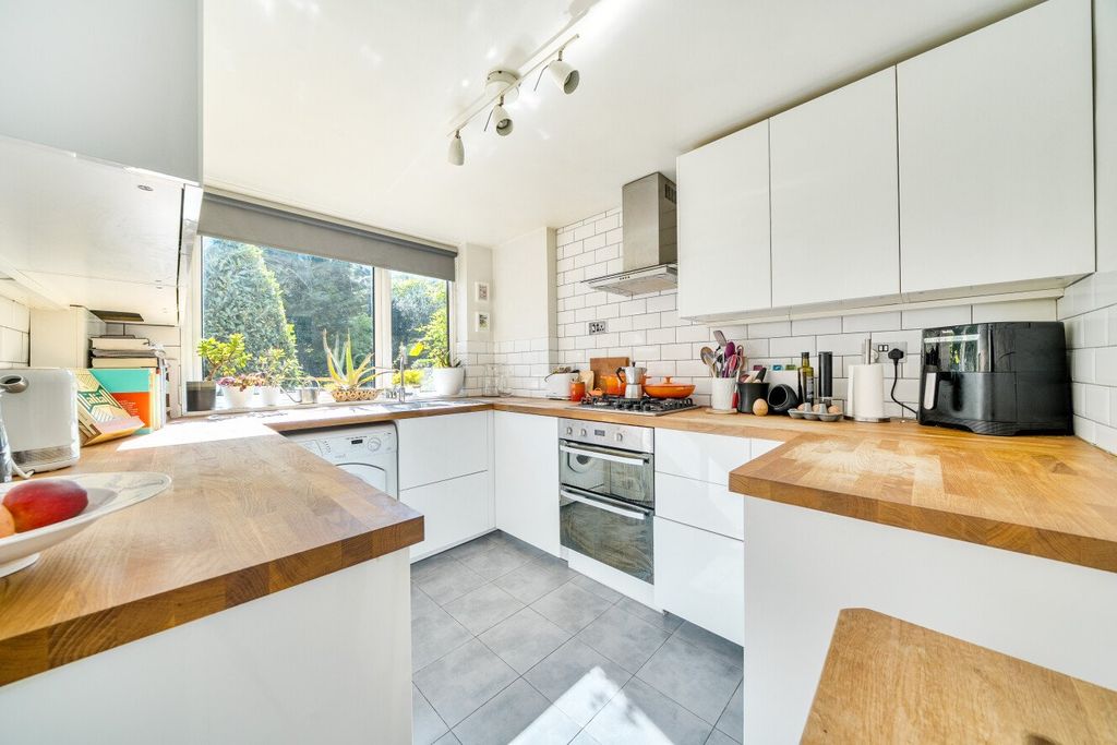 Property photo 2 of 24 Picture No. 24