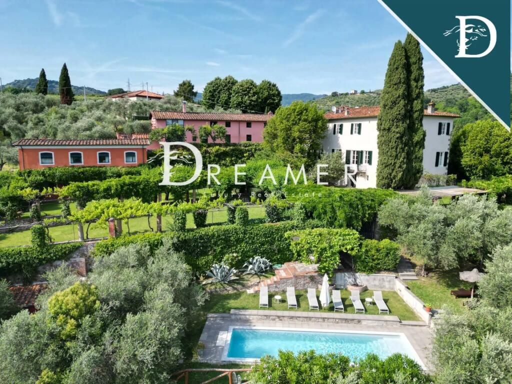 Property photo 1 of 64