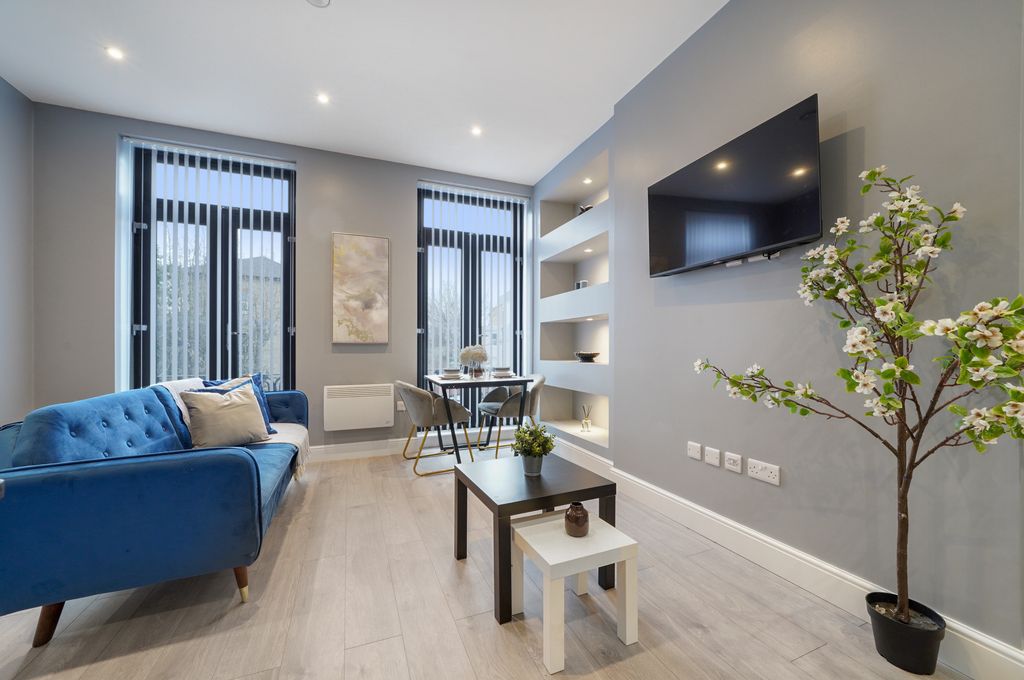 Property photo 3 of 15