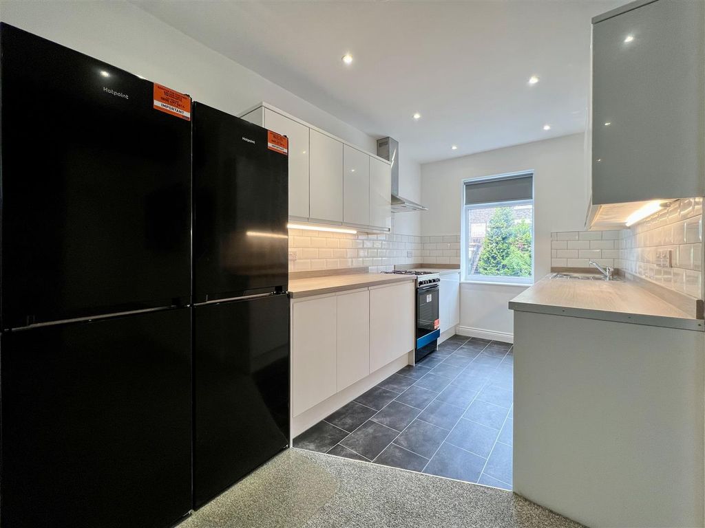 Property photo 1 of 13 Img-6332.Jpg