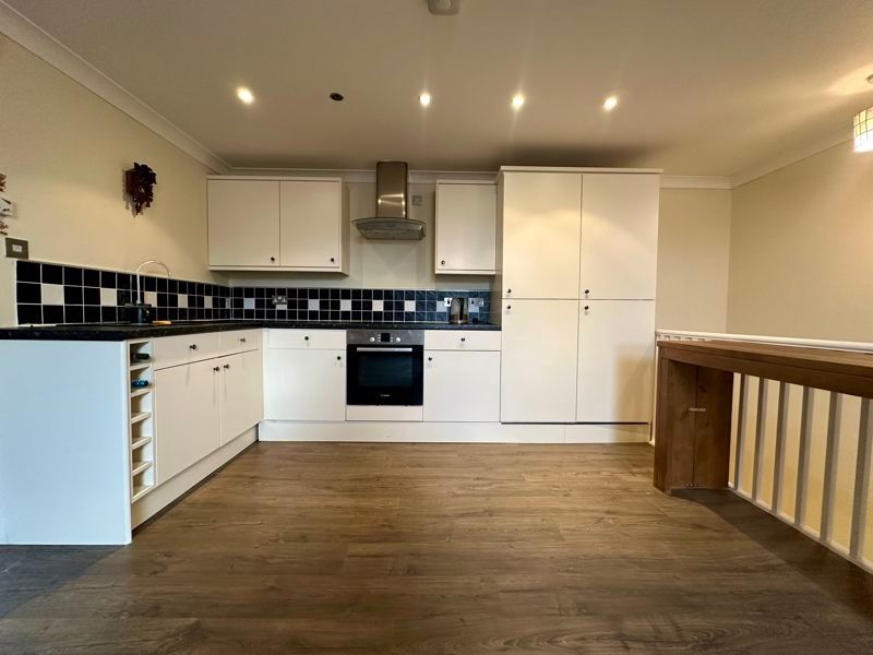 Property photo 2 of 16 Photo 23