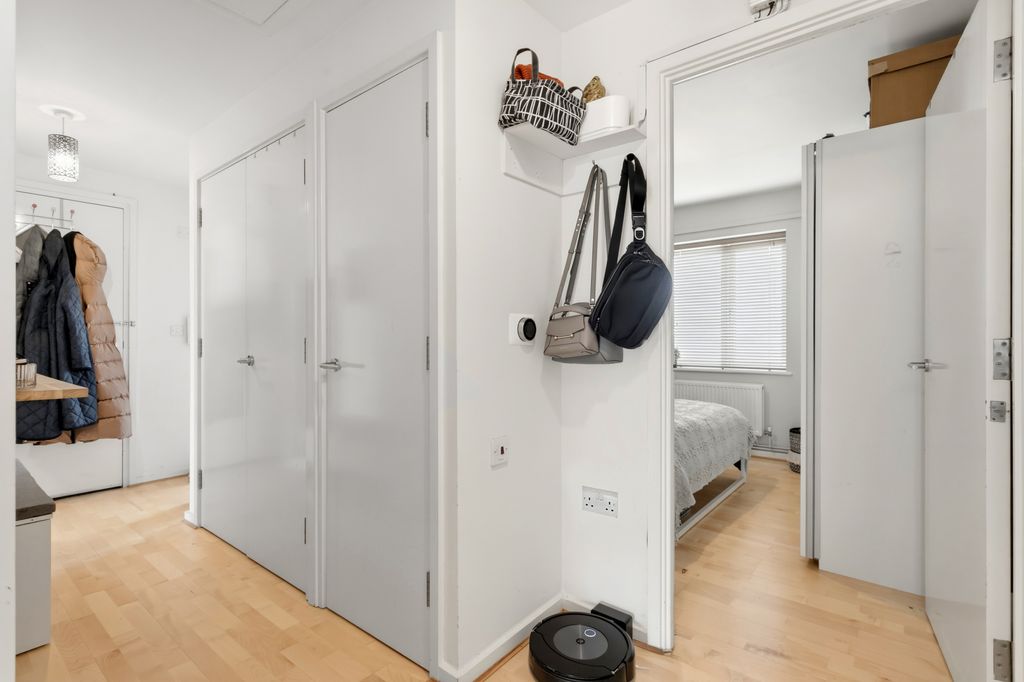 Property photo 3 of 10 3