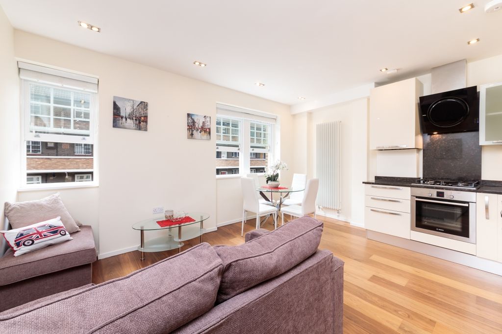 Property photo 1 of 9 Bevenden Street