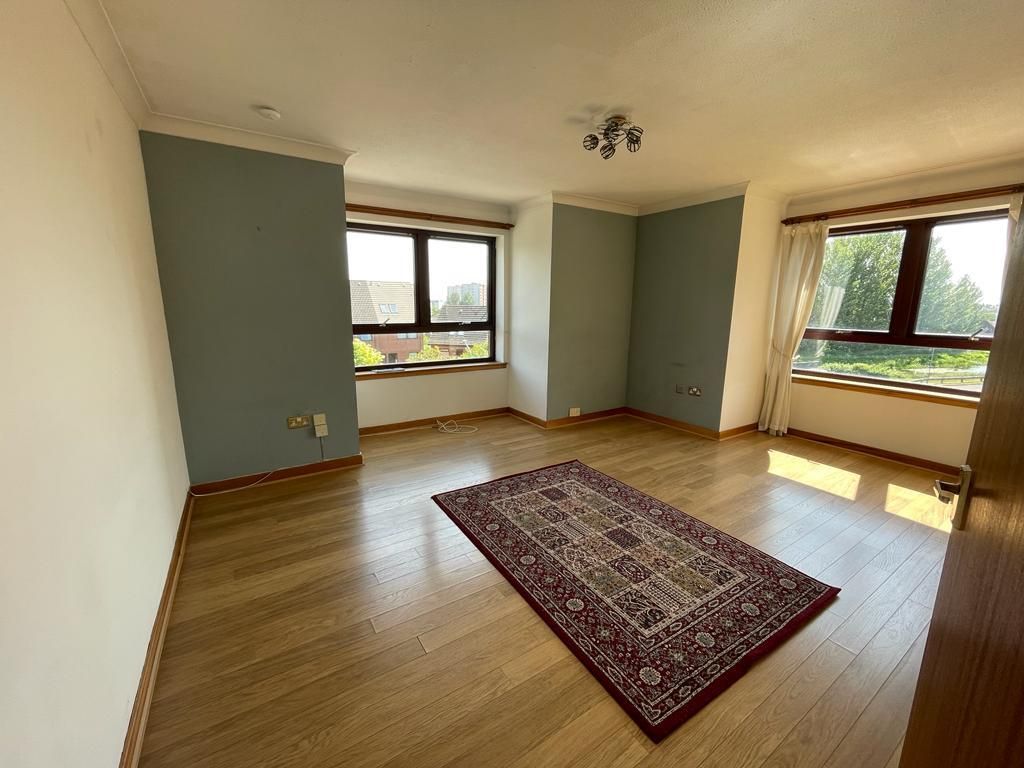 2 bed flat to rent in Sandbank Crescent, Glasgow G20 Zoopla