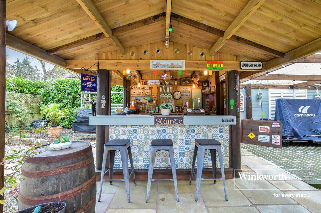 Additional image 29 of 4 bed detached house for saleWimborne Road East, Ferndown, Dorset BH22