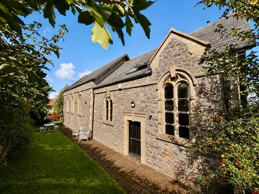Property photo 1 of 16 Side View