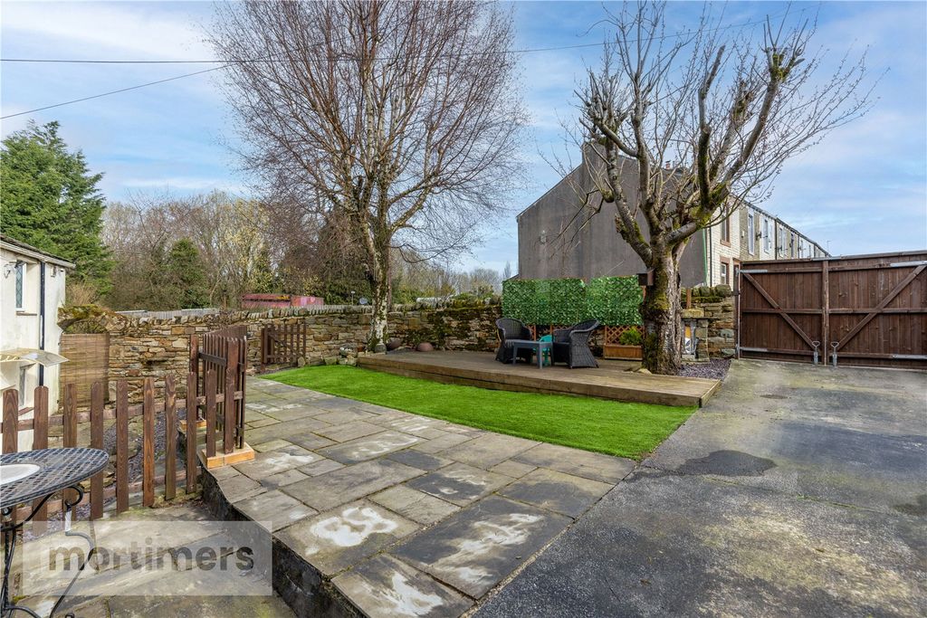 Property photo 3 of 27 Rear Garden