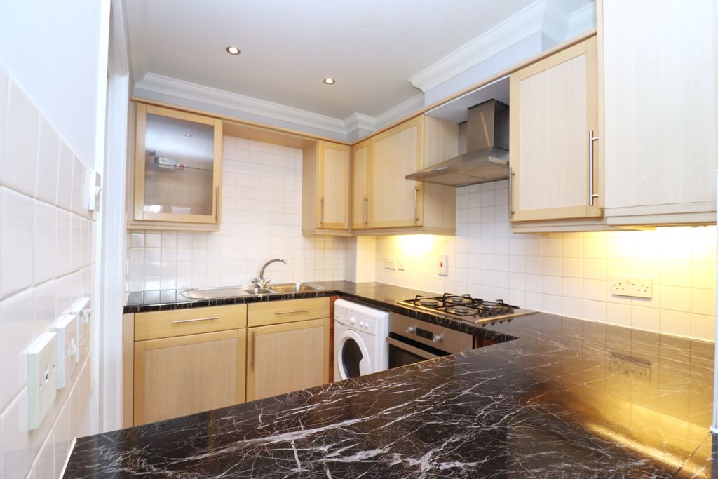 Property photo 3 of 12 Img_9194