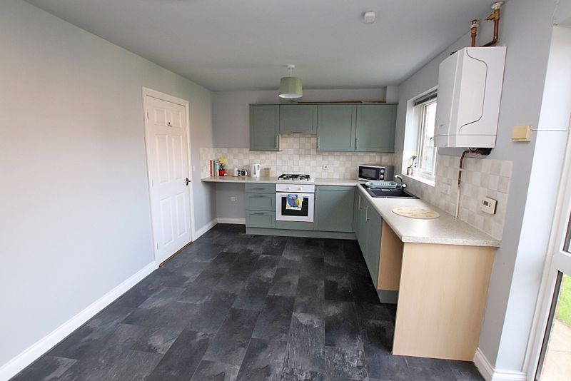 Property photo 3 of 17 Kitchen Diner