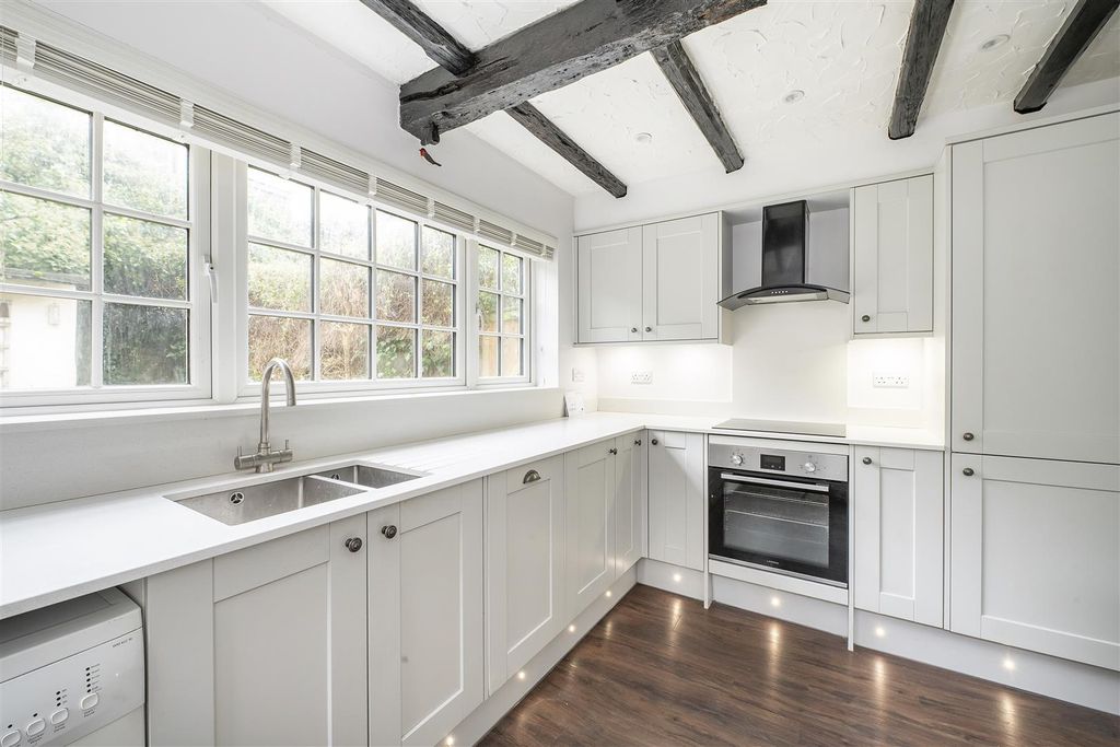 Property photo 2 of 14 New-England-Street-10.Jpg