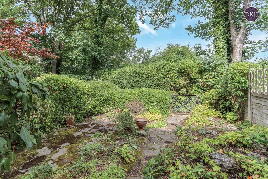 Property photo 2 of 11 Picture No. 02