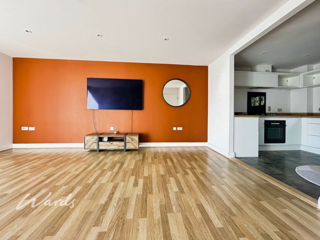 Property photo 2 of 27 16Fd316F-Img_7739