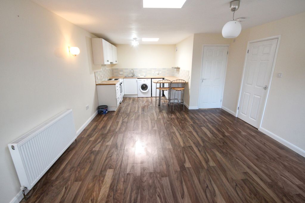 Property photo 2 of 7 Img_7067