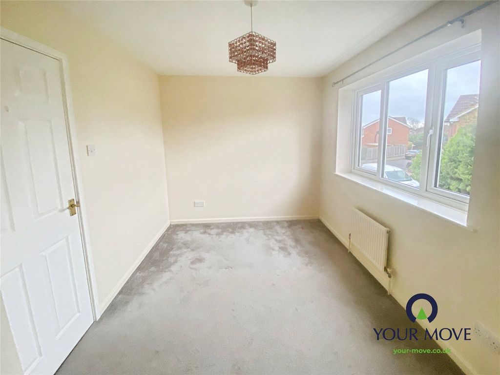 Property photo 2 of 15 Picture No. 12