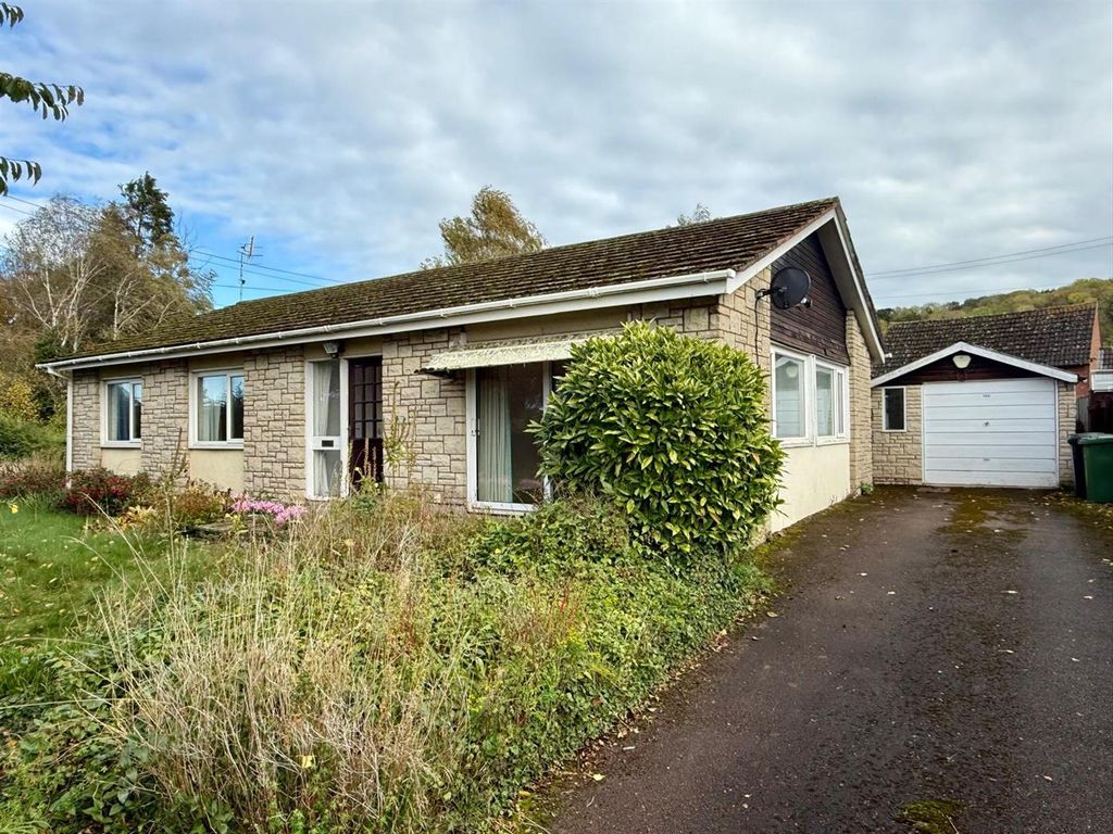 Property photo 1 of 10 Outside