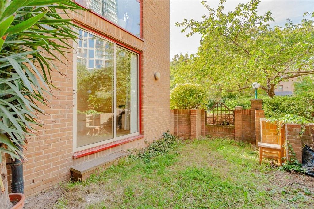 Property photo 2 of 8 Image 2