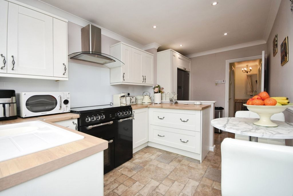 Property photo 3 of 20 Pbox-Img.Jpg