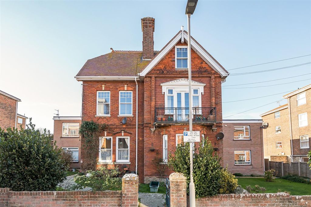 Property photo 1 of 19 1382828-18-6920700E8511A.Jpg