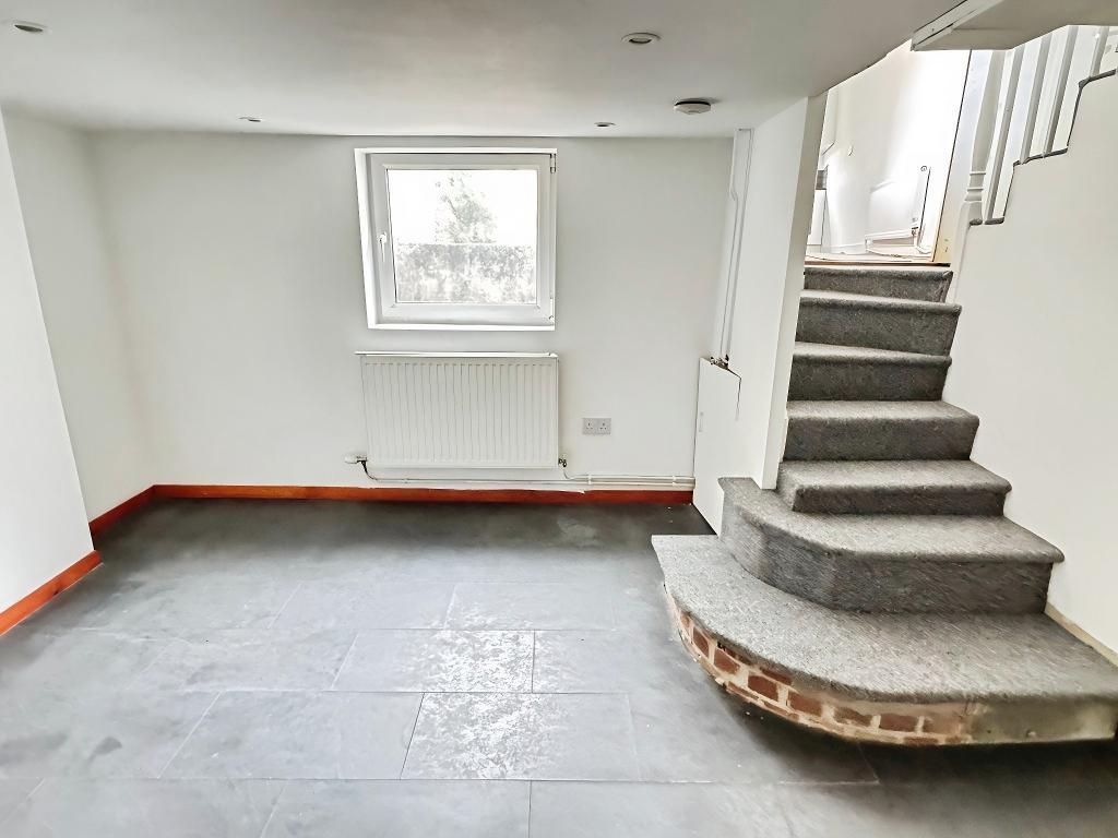 Property photo 2 of 17 Photo 2