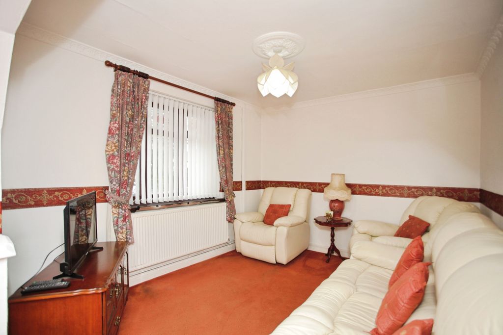 Property photo 3 of 14